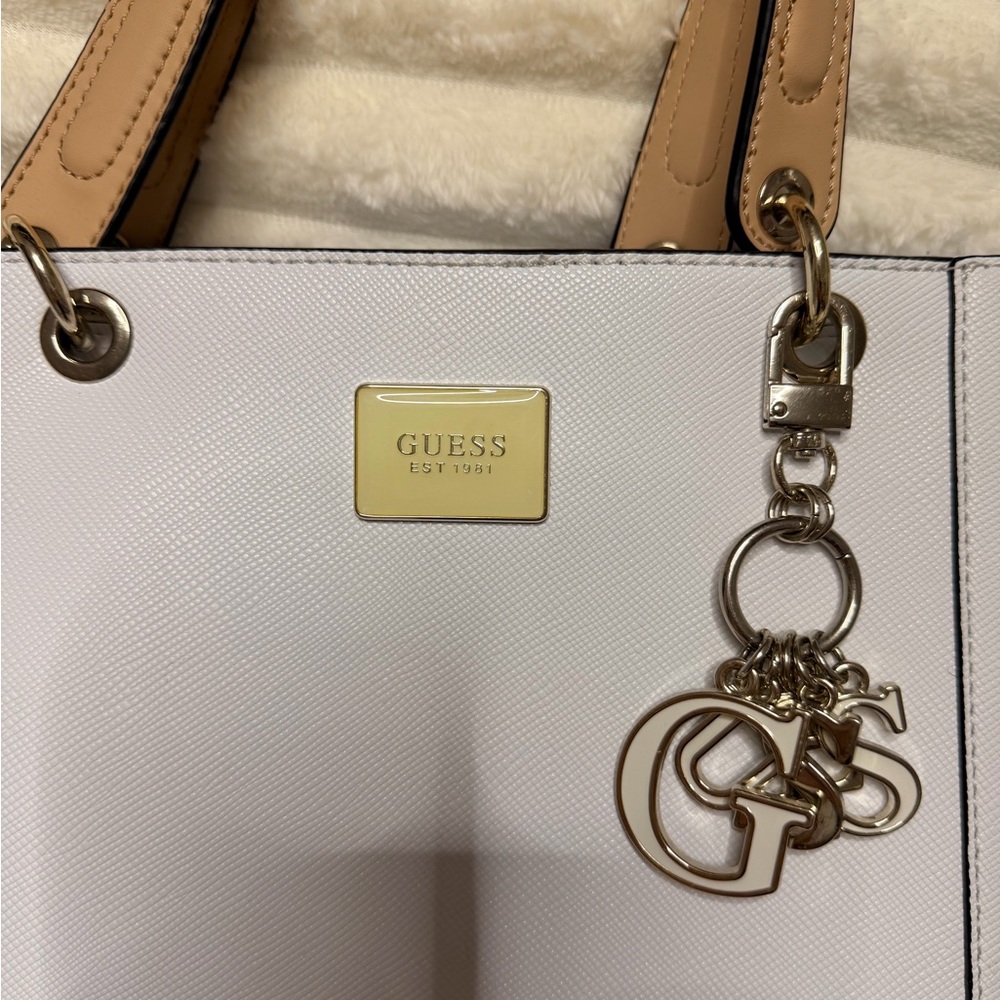 Guess white and Tan Tote Bag - Picture 2 of 11